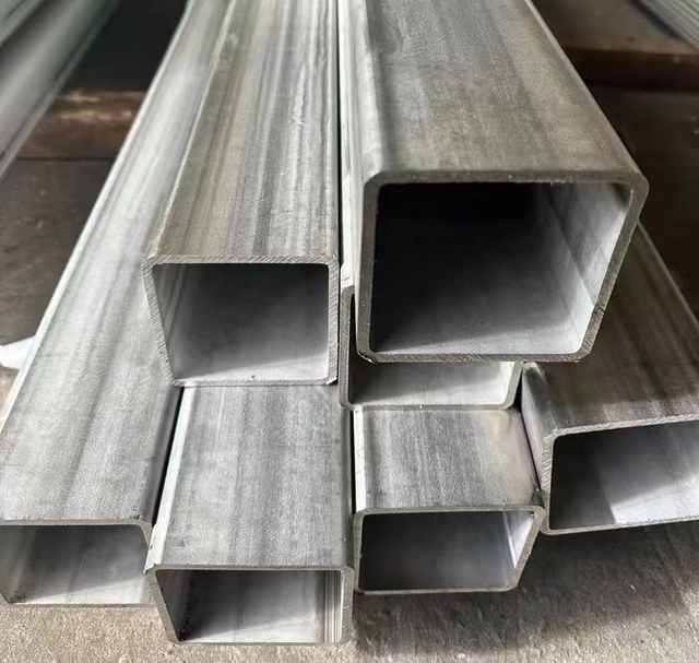 HOLLOW SQUARE AND RETANGULAR SEAMLESS AUSTENITIC STEEL TUBE AND PIPE